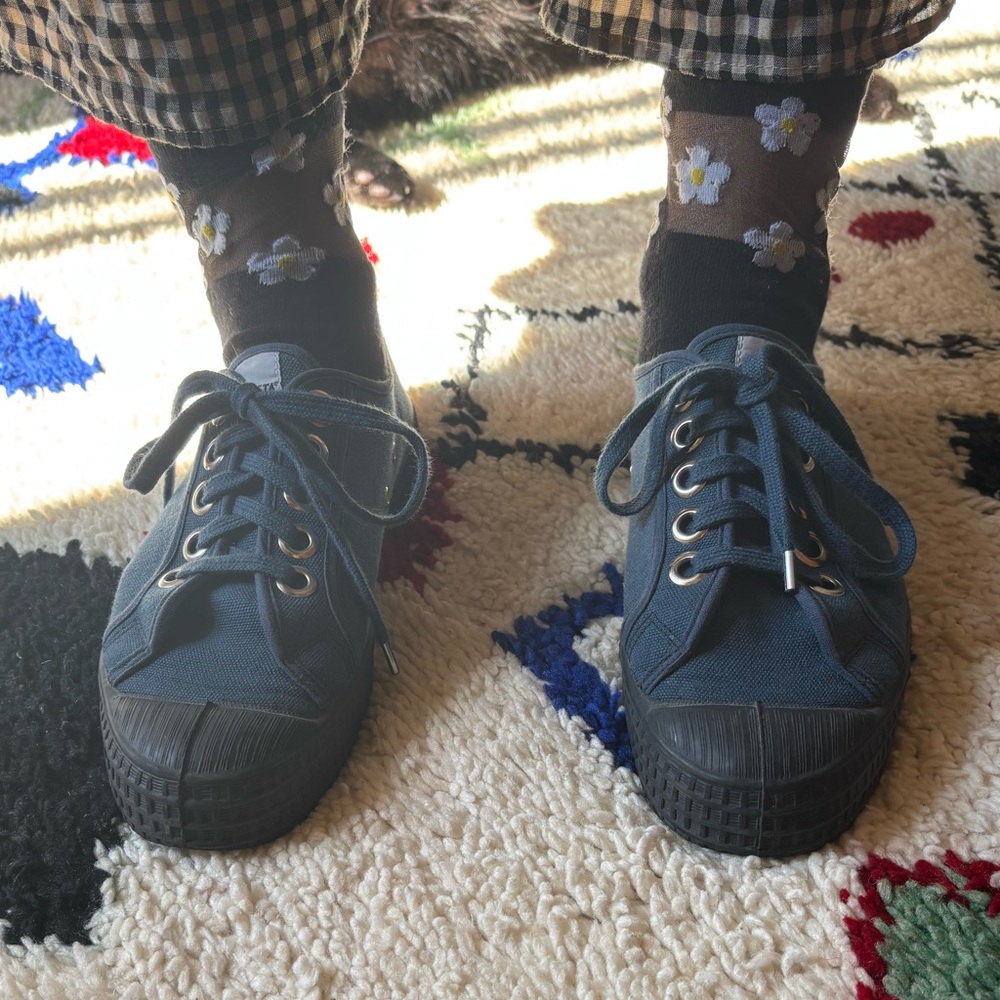 Novesta Plimsols | US W 6
